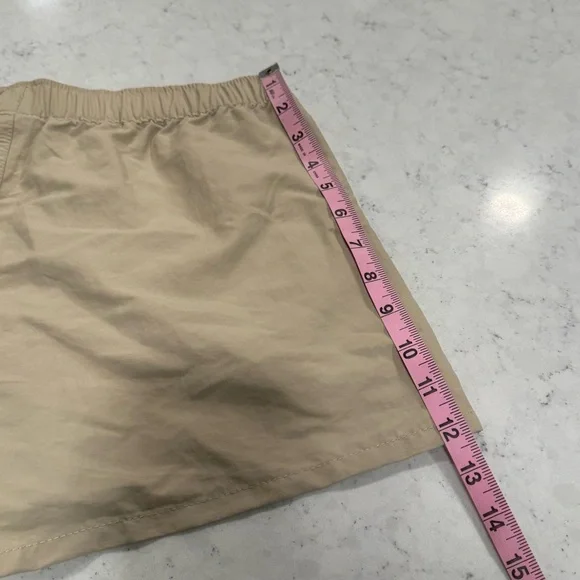 Patagonia Women's M  2.5" Barely Baggies Nylon Shorts Oar Tan Pockets Recycled - Picture 11 of 13
